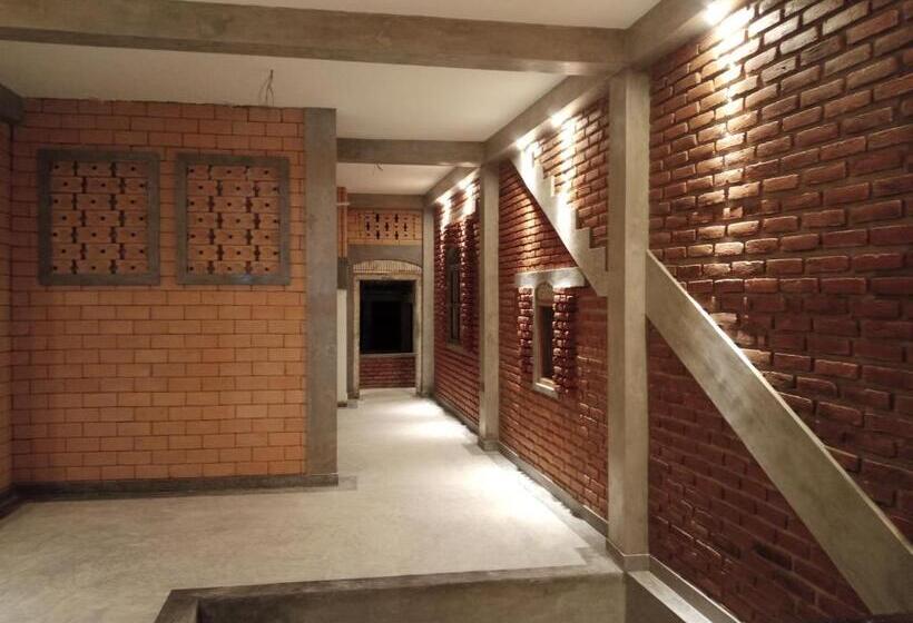 بنسيون The Brick Wonder