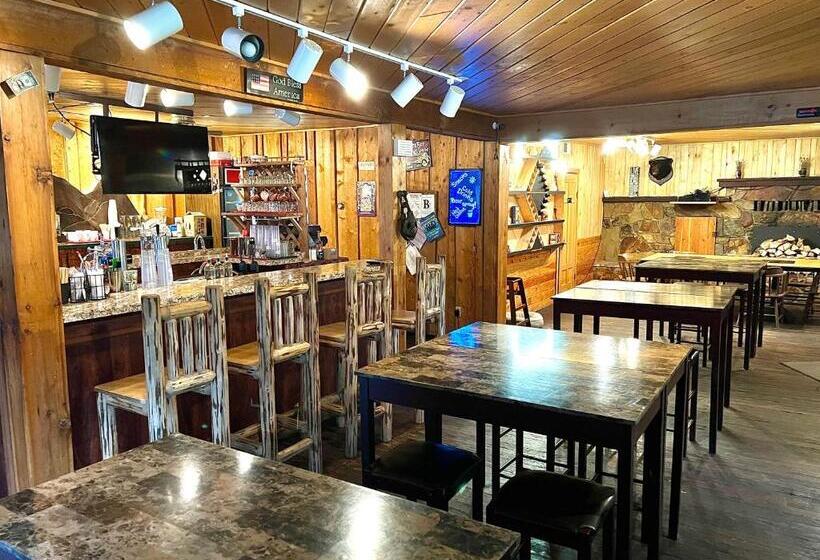 Triple G’s Resort   Cabin 11