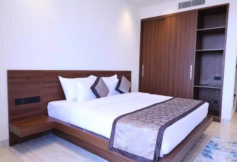 Baantalai Hotel And Resort