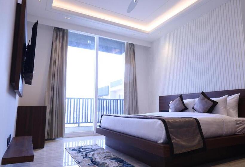 Baantalai Hotel And Resort