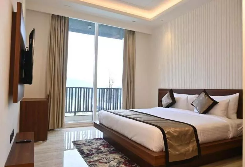 Baantalai Hotel And Resort