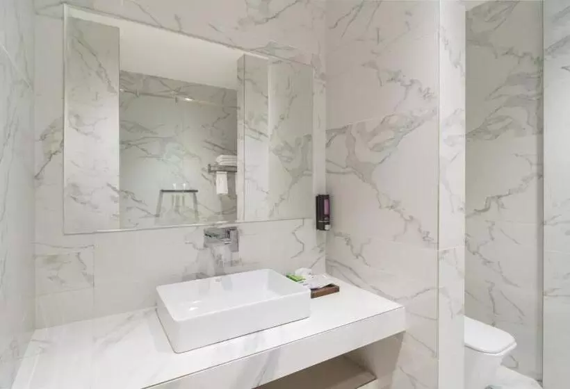 Baantalai Hotel And Resort