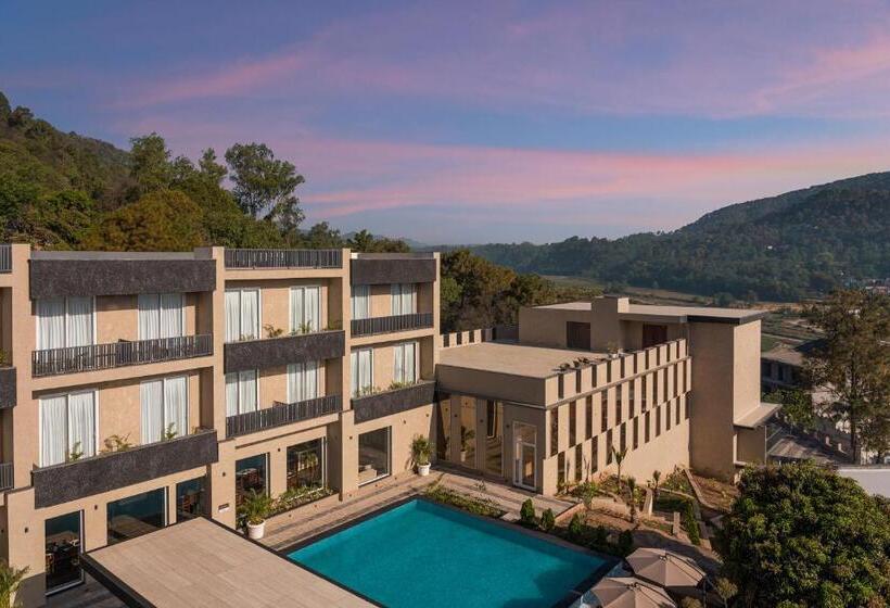 Baantalai Hotel And Resort