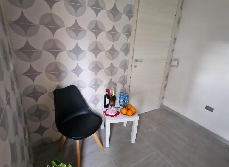 تختخواب و صبحانه Iris