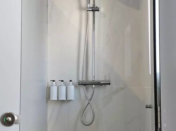 Aamiaismajoitus (B&B) Room27  City Center