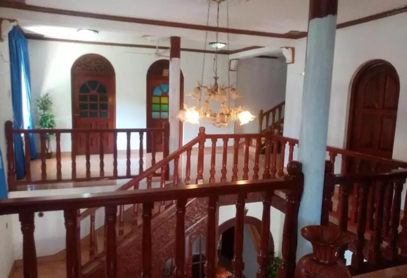 ホテル Blue Moon