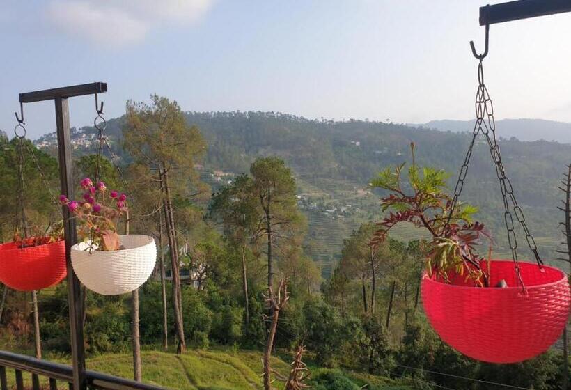 בית מלון כפרי Buddhi Vilas Homestay Ranikhet