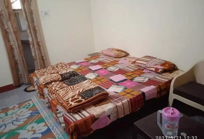 Hotelli Buddhi Vilas Homestay Ranikhet