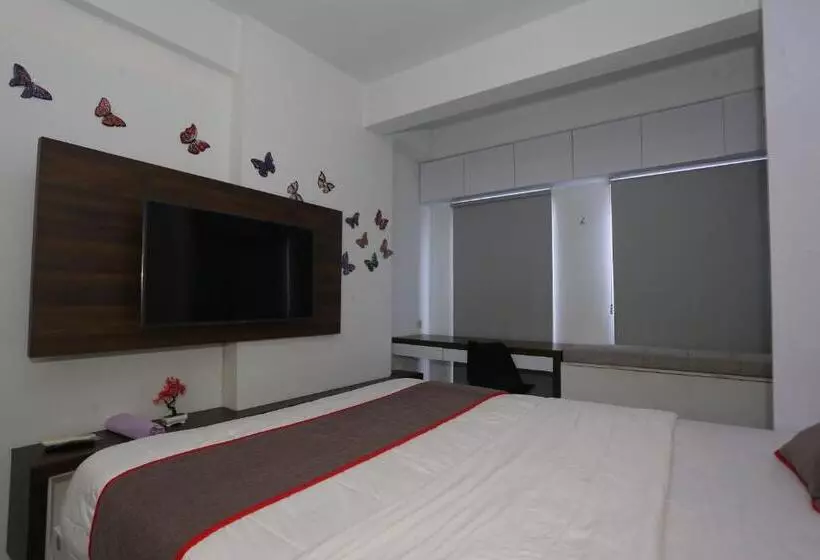 Hotelli Capital O 93490 Yubi Room Patraland