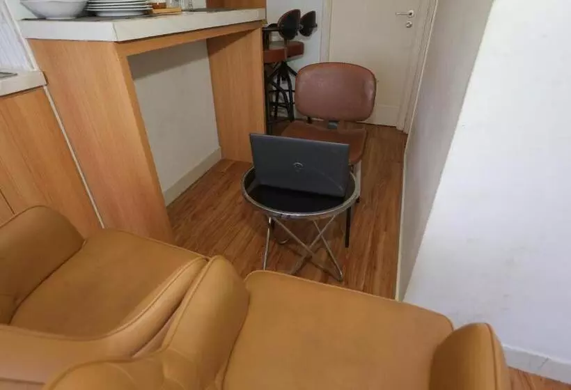 Hotelli Capital O 93490 Yubi Room Patraland