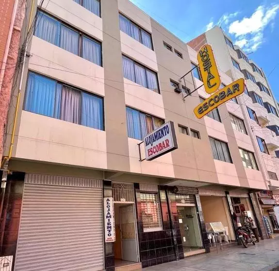 هتل Hostal Escobar