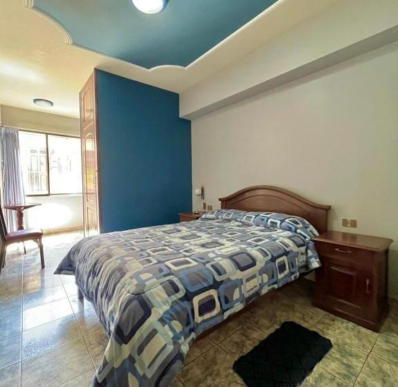 Hotel Hostal Escobar