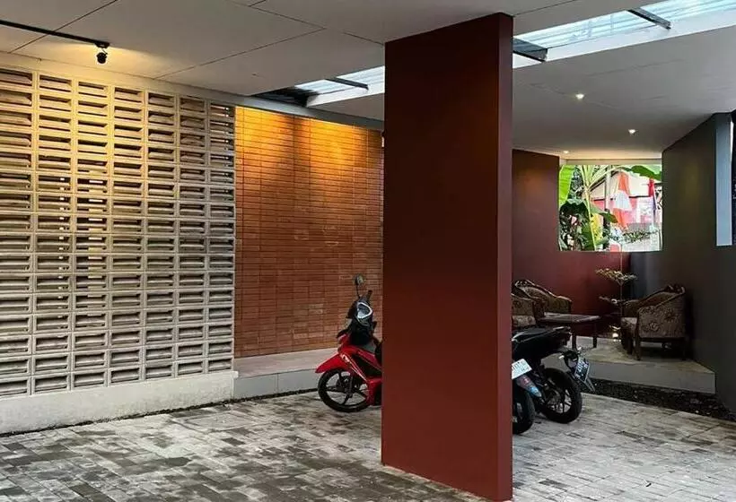 Hotelli Oyo 93514 Rubina Syariah