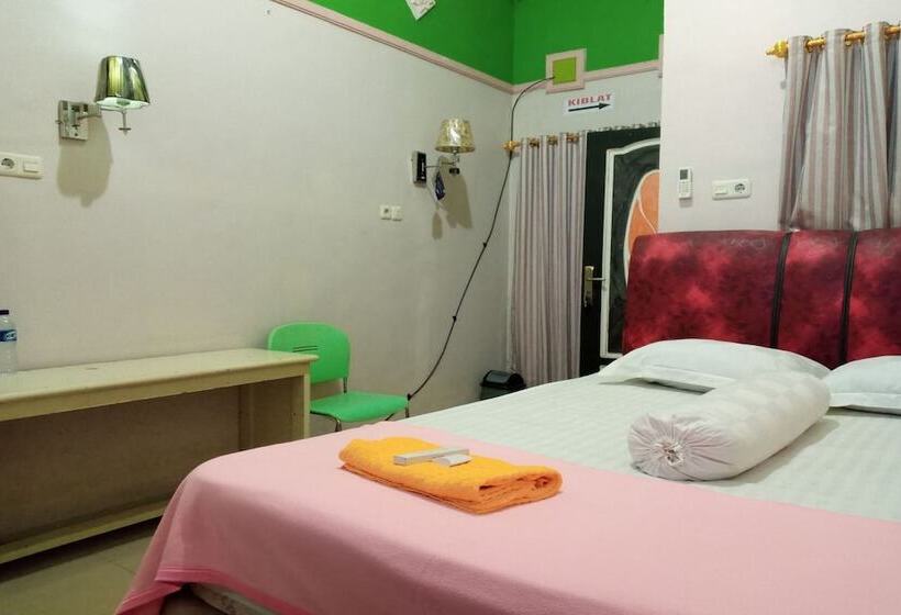 هتل Oyo 93532 Kost Nian Syariah