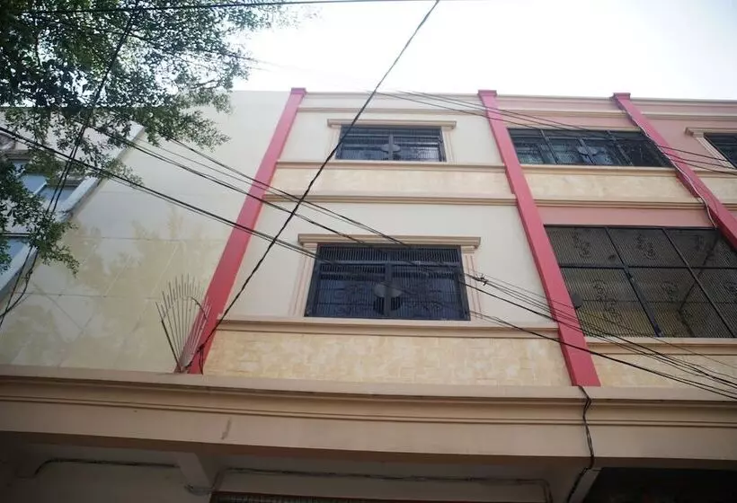 ホテル Oyo 93538 Millow Kost