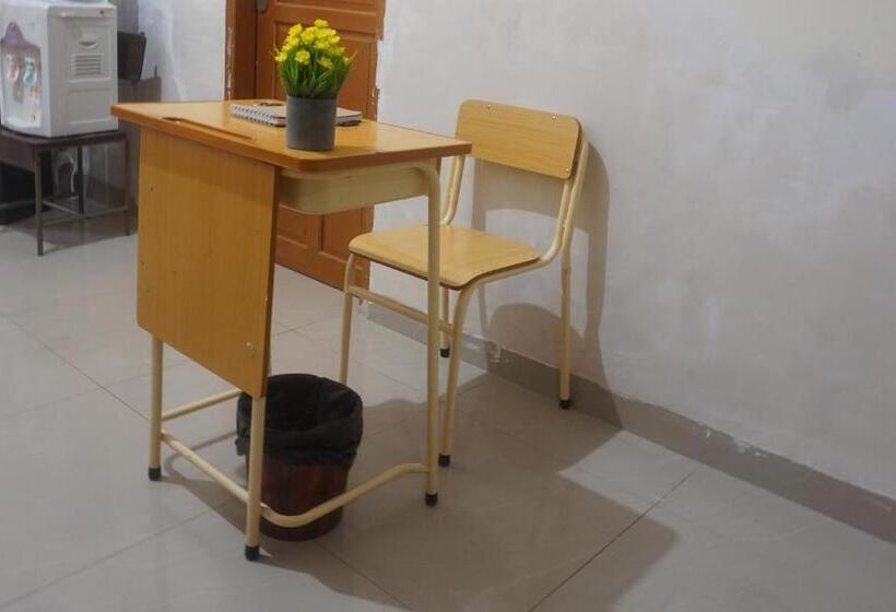 בית מלון כפרי Oyo 93538 Millow Kost