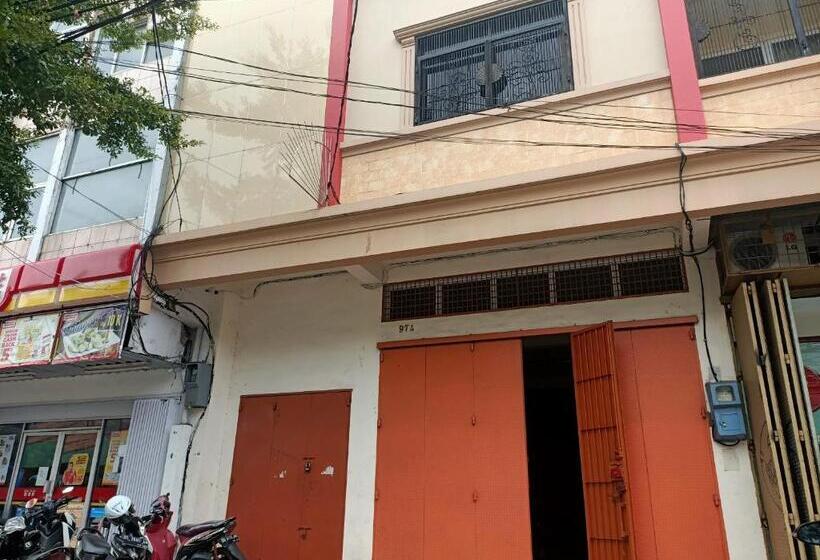 בית מלון כפרי Oyo 93538 Millow Kost