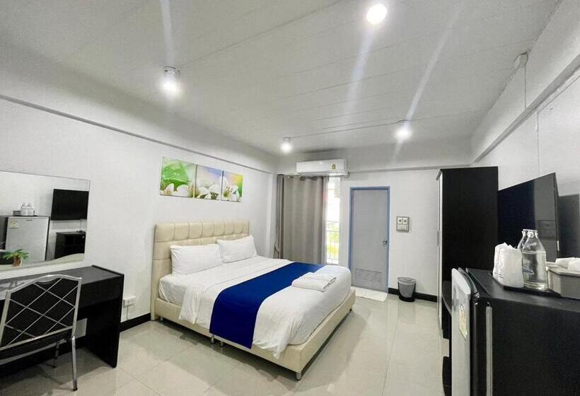 Hotell The Sceneสุพรรณบุรี