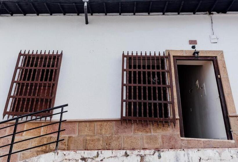 پانسیون Casa De Las Flores