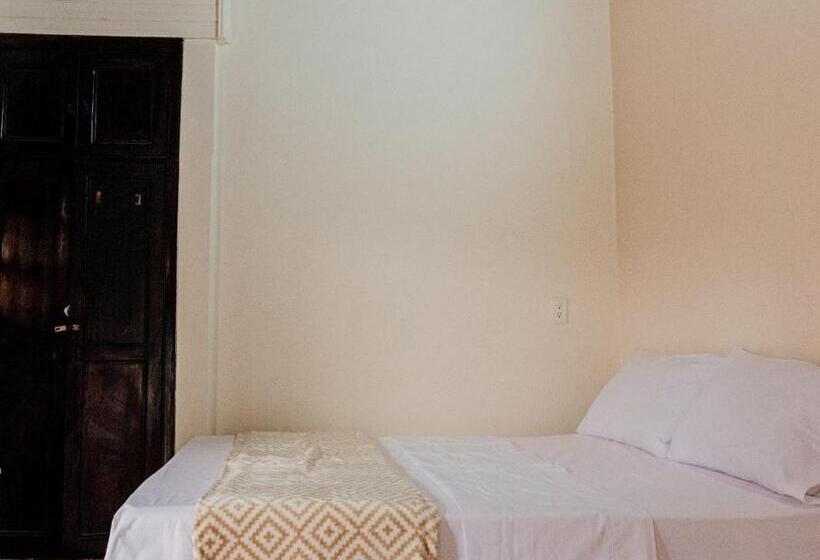 پانسیون Casa De Las Flores