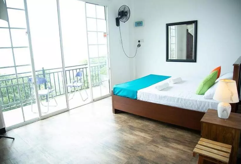 ペンション Eden Rock Luxurious Accommodation