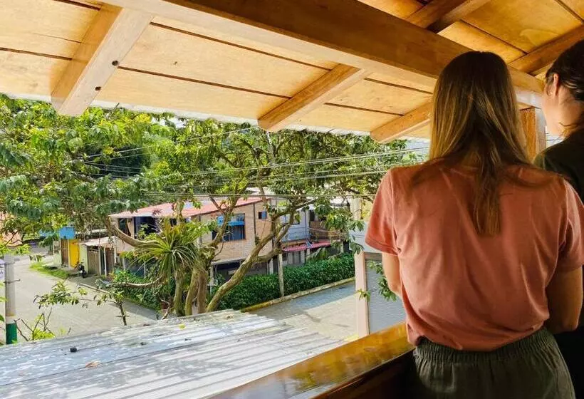 ペンション Guayabo Hostal Mindo