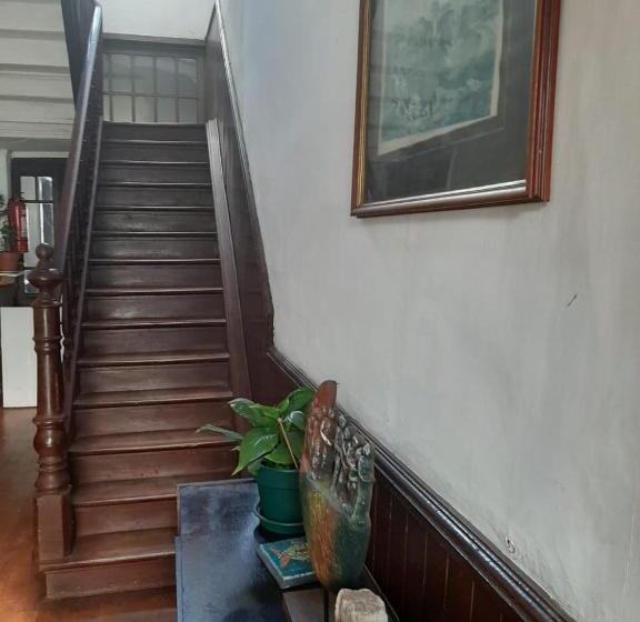 ペンション Hostal Fernando