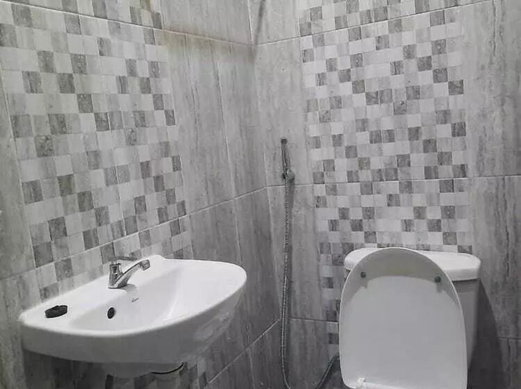 Pensionat Omah Joglo Bugis