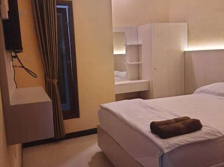 Pension Omah Joglo Bugis