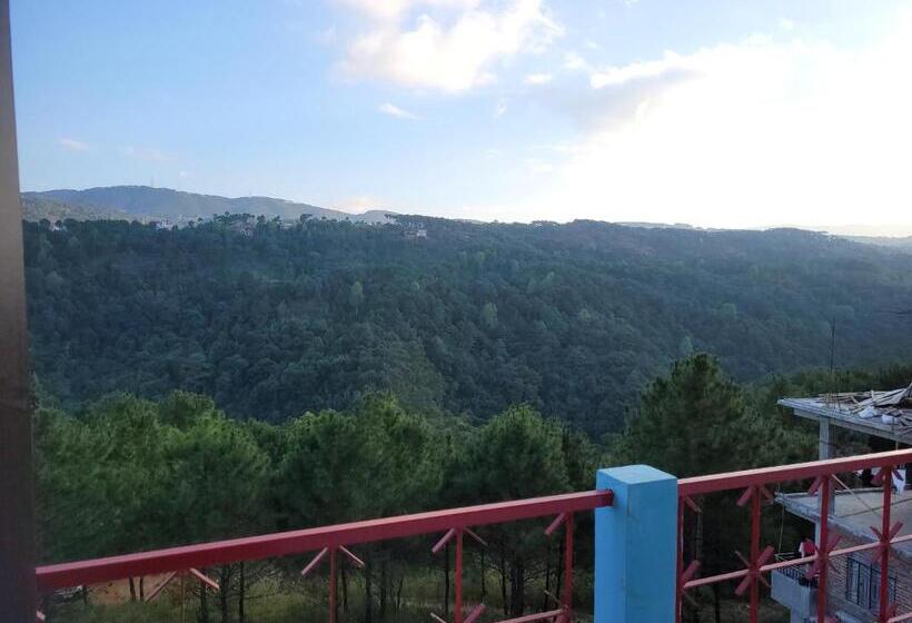 پانسیون Vati Guesthouse