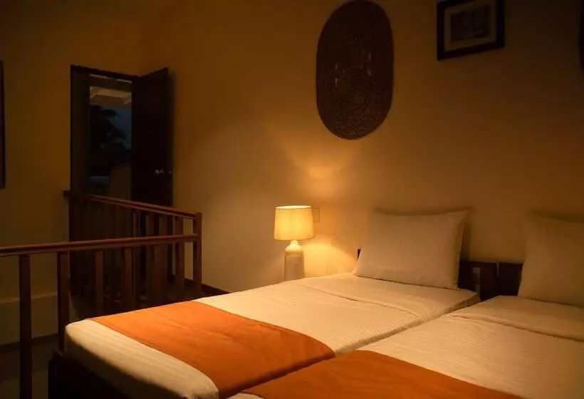 Lomakeskus Neevana Hotel Hikkaduwa