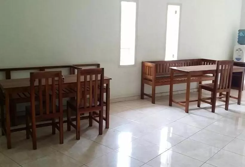 Spot On 93530 Sawang Sana Motel Syariah