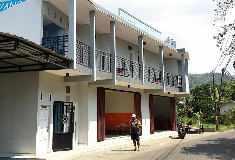 Spot On 93530 Sawang Sana Motel Syariah