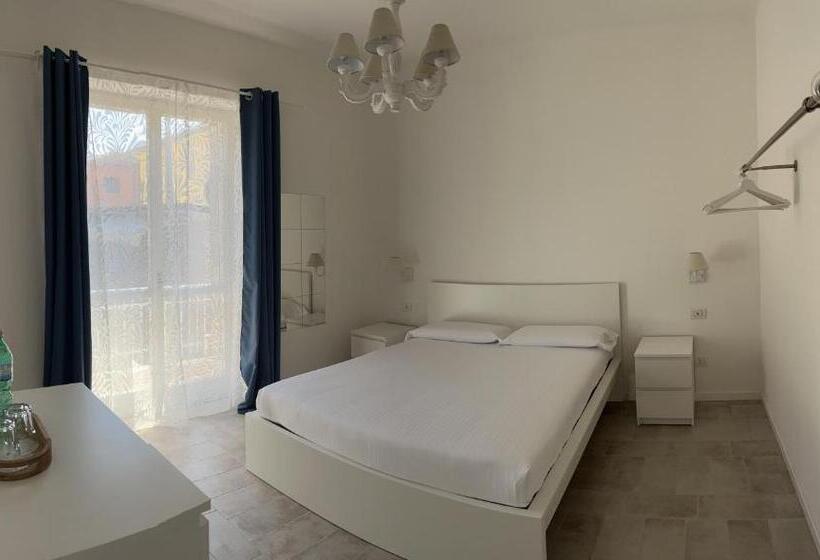 Bed and Breakfast Flora