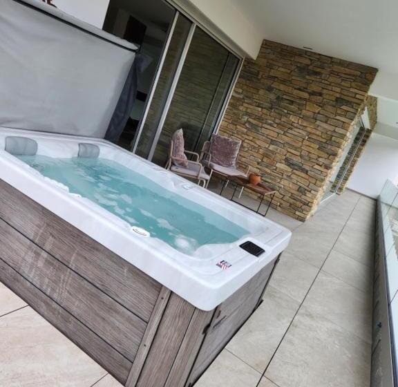 צימר Villa Saint Andrews