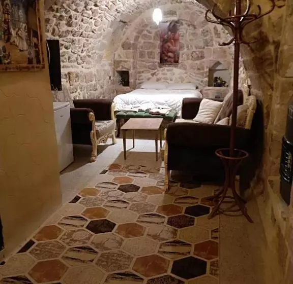 هتل Acabey Konuk Evi