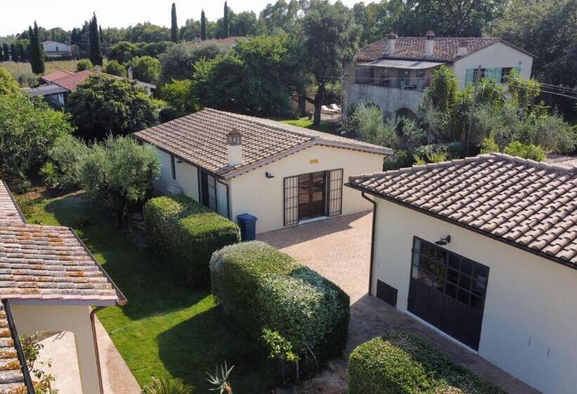 ホテル Agriturismo Podere San Biagio