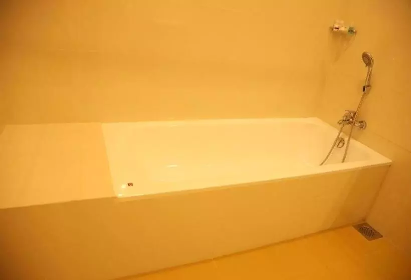 Hotelli Ceylon Ayu Resort Kandy