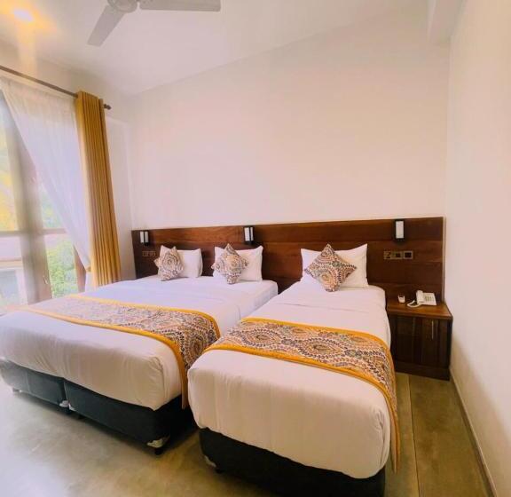 Hotel Ceylon Ayu Resort Kandy