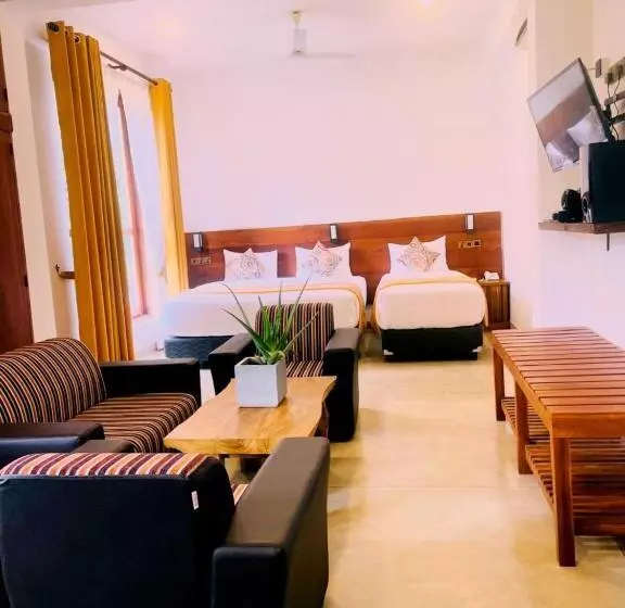 Hotelli Ceylon Ayu Resort Kandy