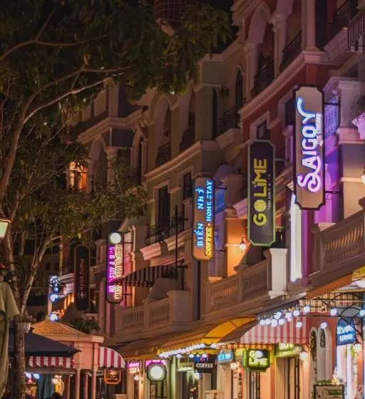 هتل Dnh Phu Quoc   Shanghai Town   Grand World