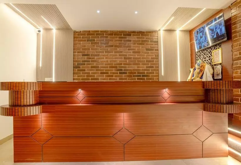 Itsy Hotels Meraki Grand
