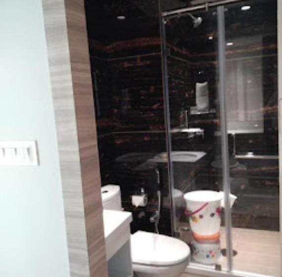 ホテル Midtown , Bareilly