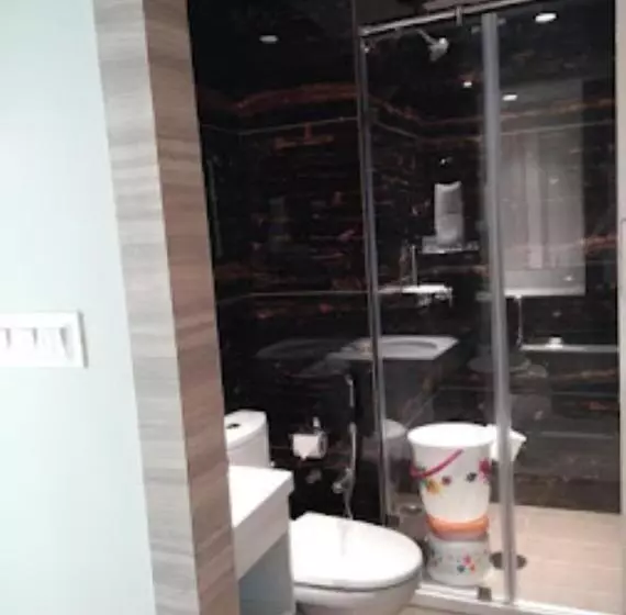 ホテル Midtown , Bareilly