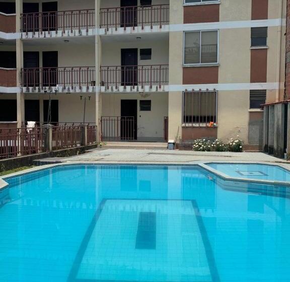 هتل Moderno Coroico