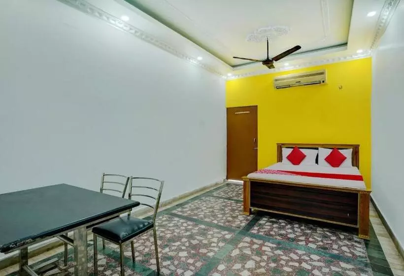 Hotelli Sourya Residency