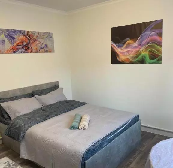 پانسیون гостевой дом инжу