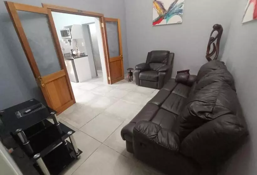 پانسیون Clyde S On Dale Guest House