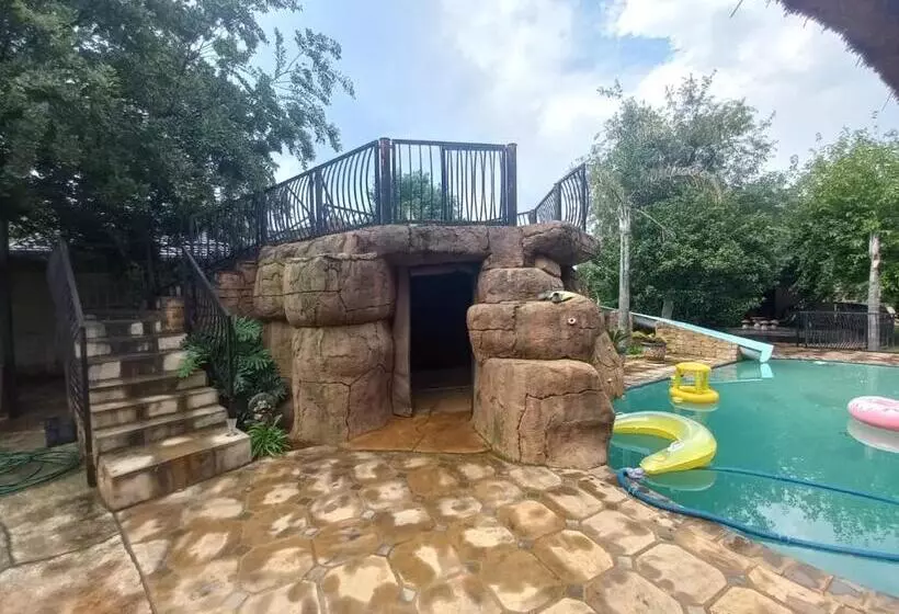 پانسیون Clyde S On Dale Guest House