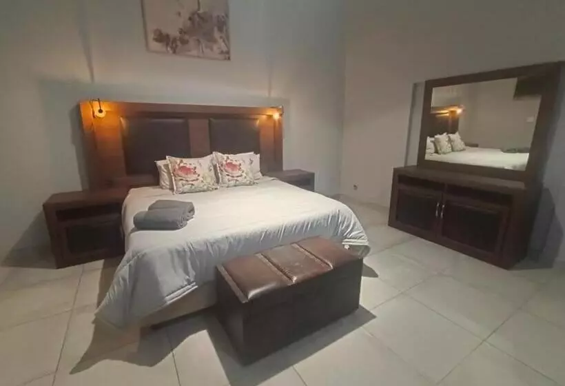 پانسیون Clyde S On Dale Guest House